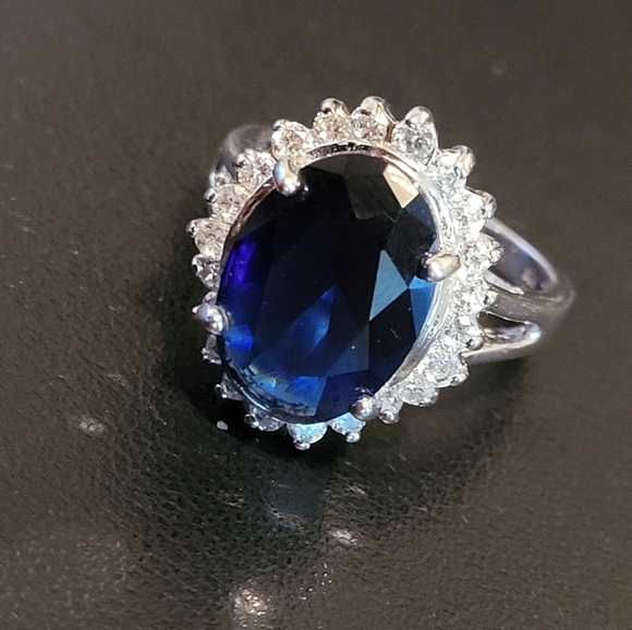 SOLD Princess Queen Royalty Diana Replica costume faux saphire diamond ring - Picture 2 of 7